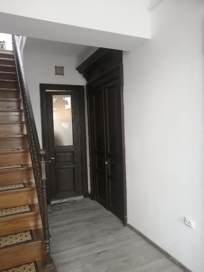 מלון קמפולונג Casa Continentelor מראה חיצוני תמונה