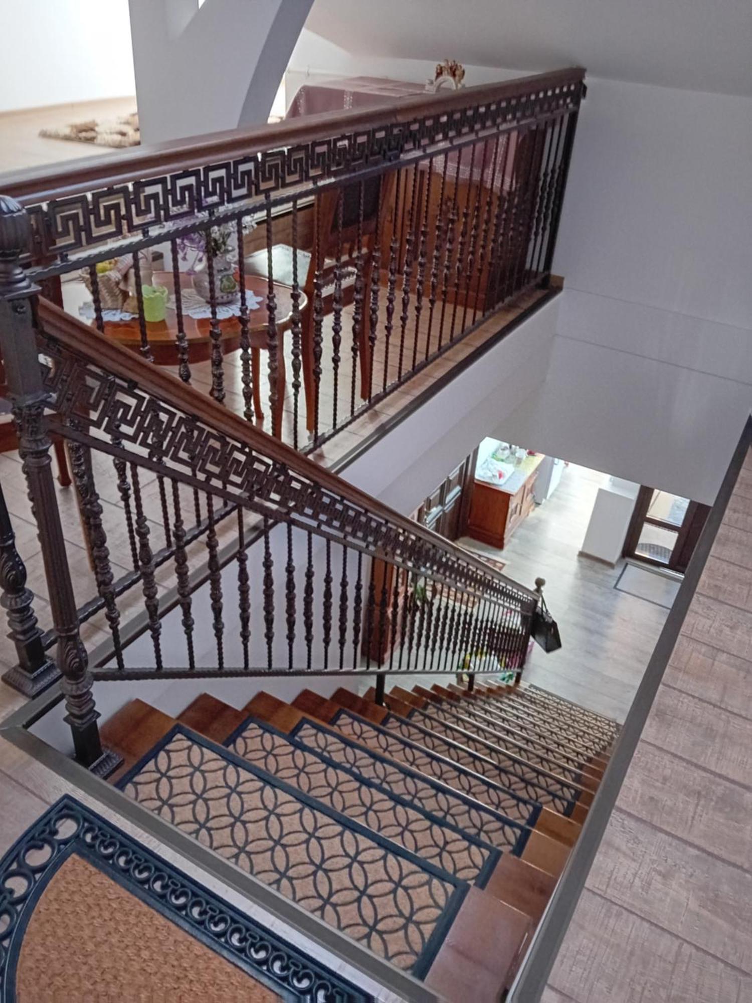 מלון קמפולונג Casa Continentelor מראה חיצוני תמונה