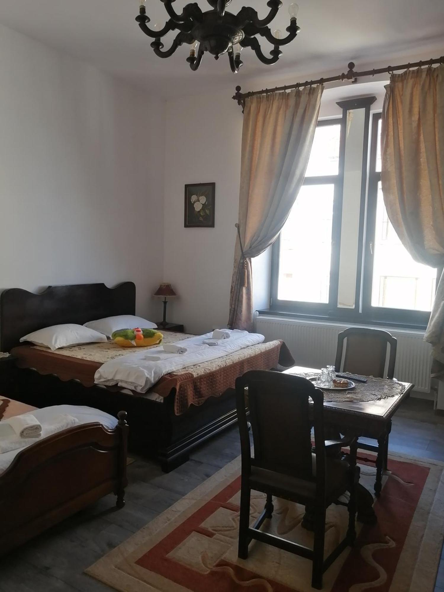 מלון קמפולונג Casa Continentelor מראה חיצוני תמונה