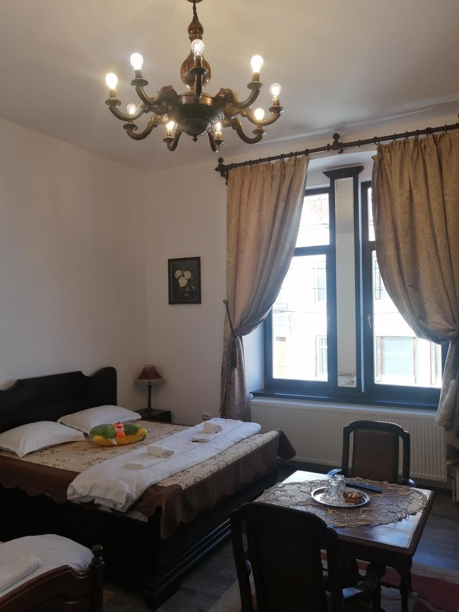 מלון קמפולונג Casa Continentelor מראה חיצוני תמונה