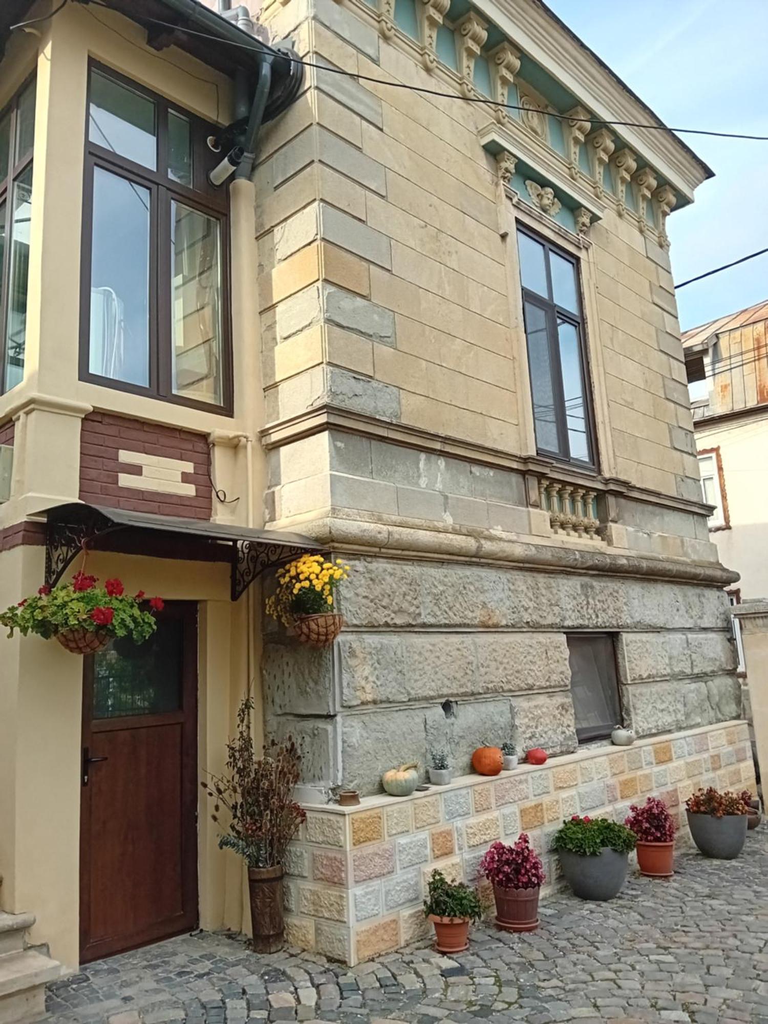 מלון קמפולונג Casa Continentelor מראה חיצוני תמונה